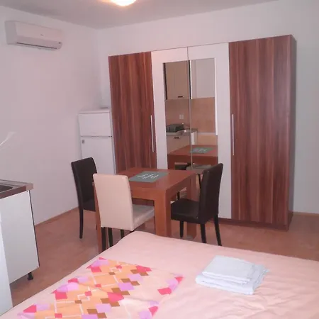 Muic Apartment Tisno